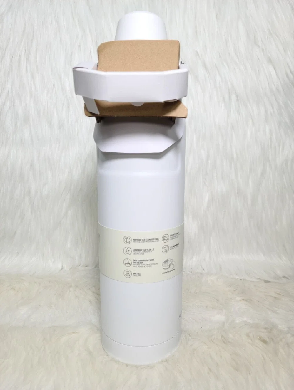 Stanley IceFlow Bottle Fast Flow Lid Aerolight White Size 36 OZ / 1.1 L NEW - Picture 3 of 8